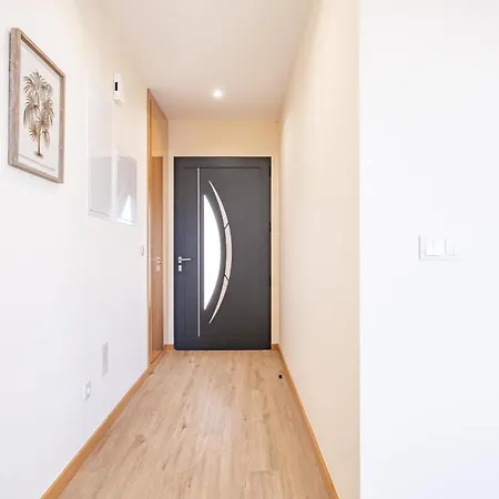 度假居 Canhas I By Homie 蓬他达维托亚